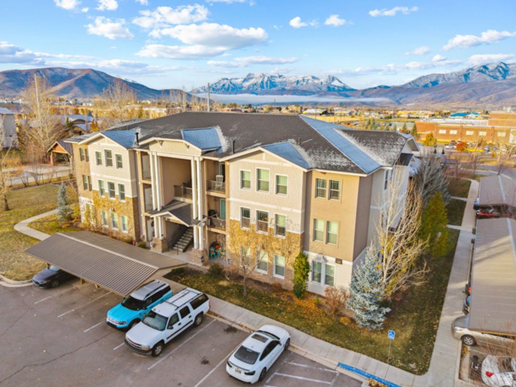 Image 33 of property listing at 1035 S 500 E #I-303, Heber City, UT 84032