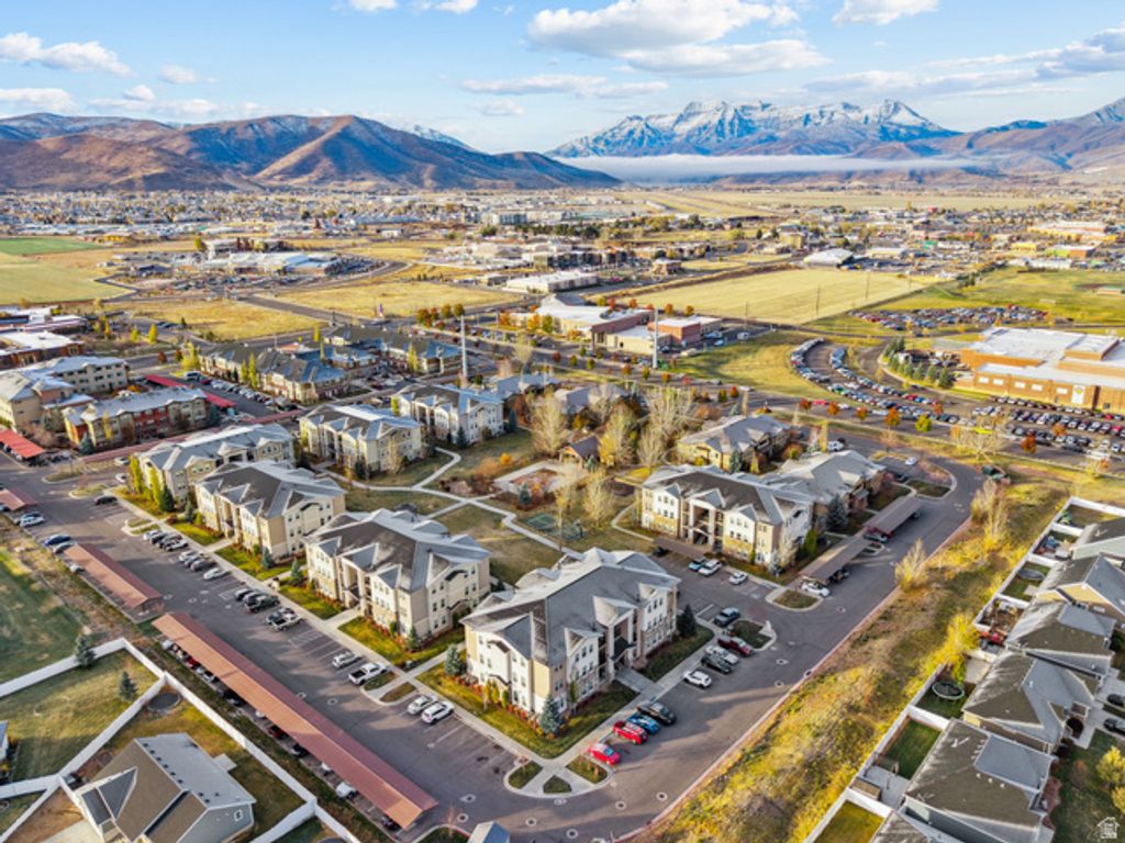 Image 34 of property listing at 1035 S 500 E #I-303, Heber City, UT 84032