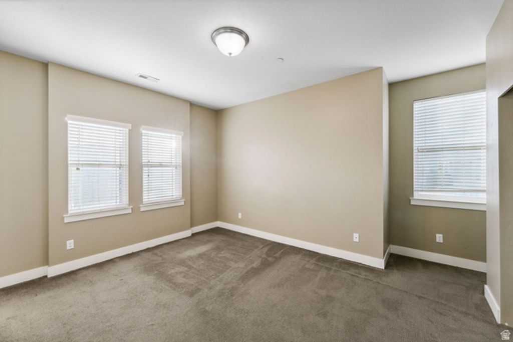 Image 10 of property listing at 1035 S 500 E #I-303, Heber City, UT 84032