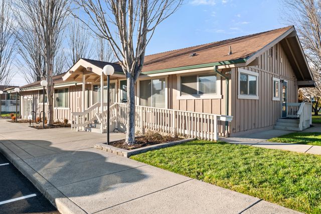 10 E South Stage Road SPC 505, Medford, OR 97501