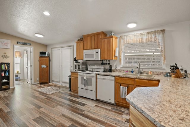 10 E South Stage Road SPC 505, Medford, OR 97501