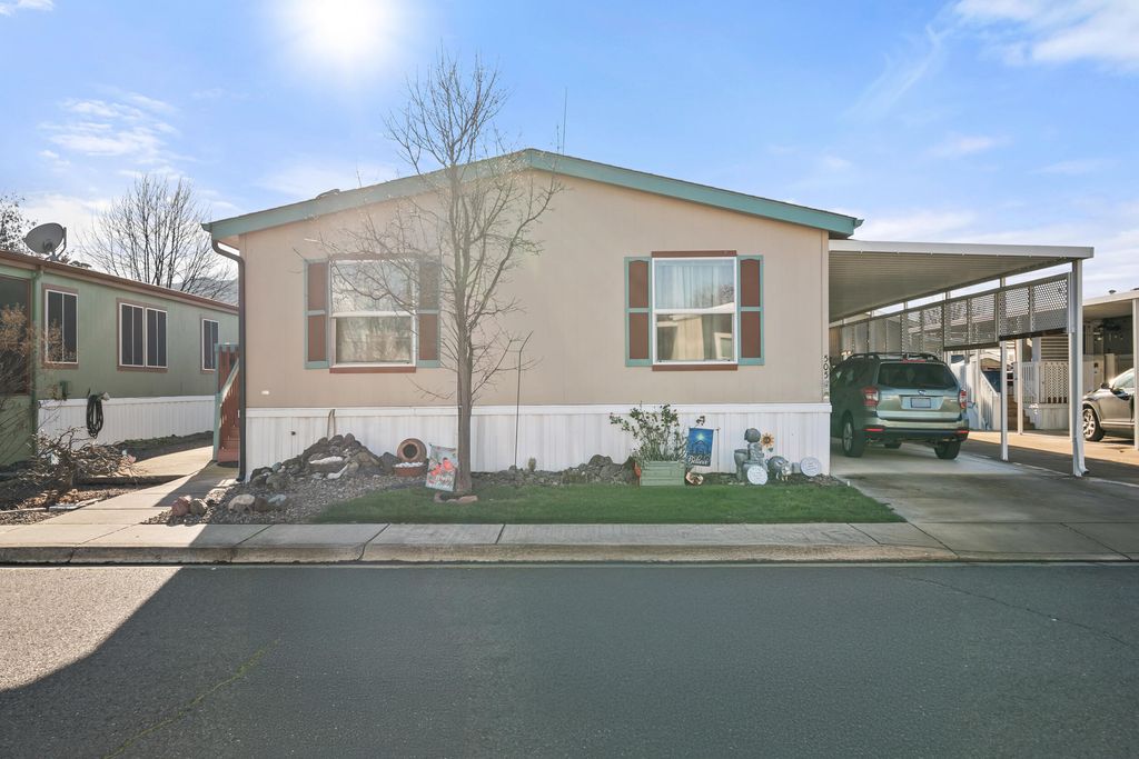 10 E South Stage Road SPC 505, Medford, OR 97501