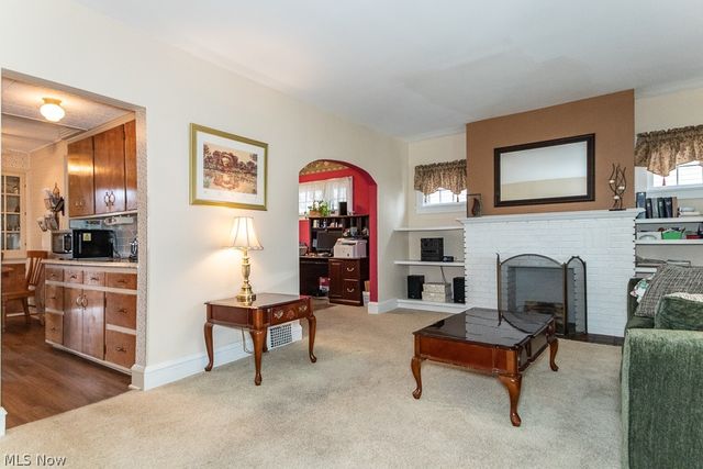 9815 Parkview Avenue, Garfield Heights, OH 44125