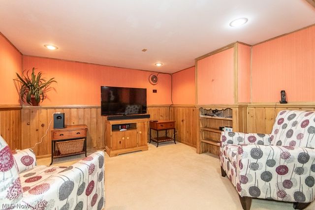 9815 Parkview Avenue, Garfield Heights, OH 44125