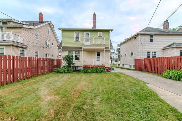 9815 Parkview Avenue, Garfield Heights, OH 44125