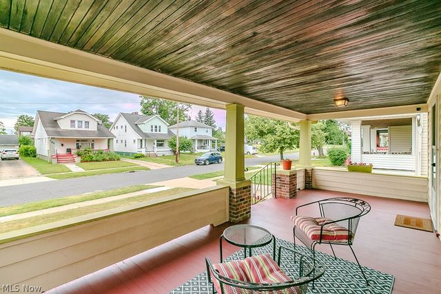 9815 Parkview Avenue, Garfield Heights, OH 44125