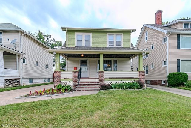 9815 Parkview Avenue, Garfield Heights, OH 44125