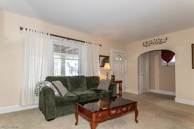 9815 Parkview Avenue, Garfield Heights, OH 44125