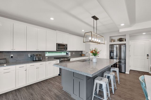 322 S BUCKHORN BATH AVE, Saratoga Springs, UT 84045