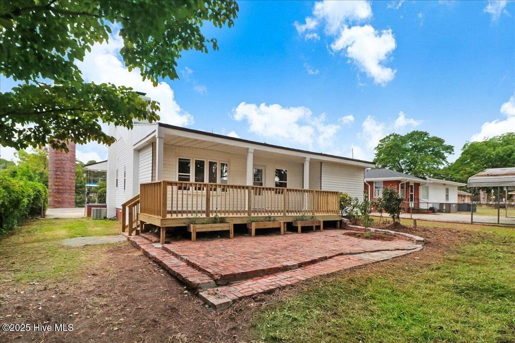 1907 Peachtree Street, Goldsboro, NC 27530