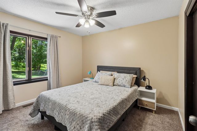 6706 Washington Avenue, Windsor Heights, IA 50324