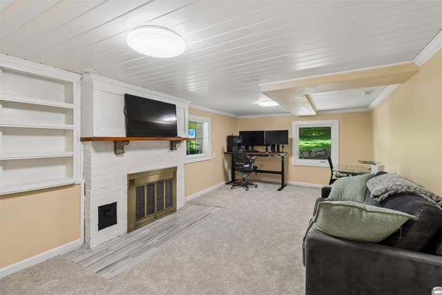 6706 Washington Avenue, Windsor Heights, IA 50324
