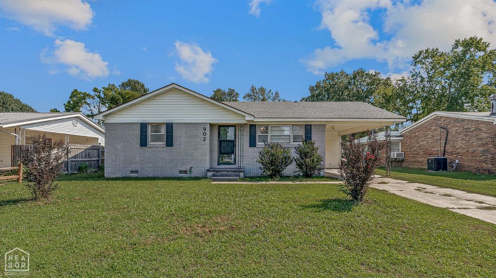 902 N Hollywood Street, Blytheville, AR 72315
