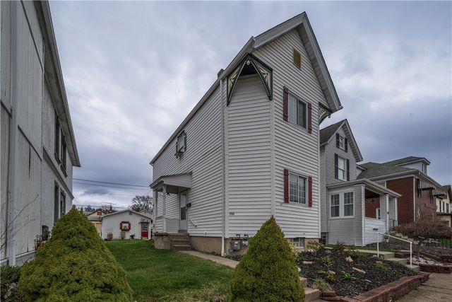 28 Penn Ave, Irwin, PA 15642