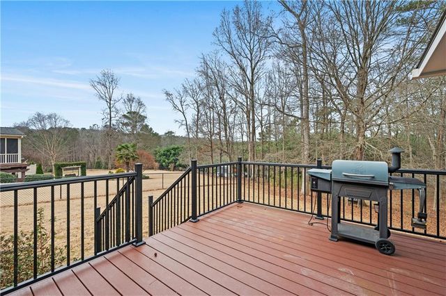 15 Waterstone Drive, Cartersville, GA 30121