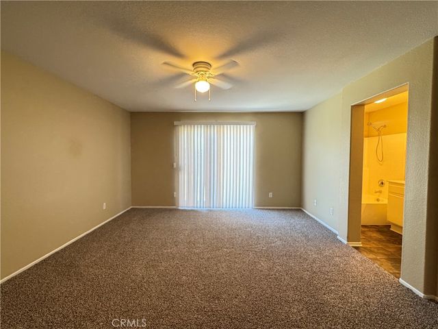 13579 Winewood, Victorville, CA 92392