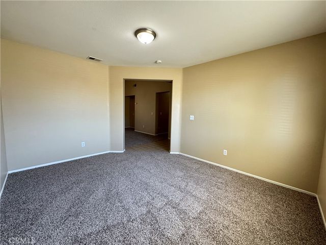 13579 Winewood, Victorville, CA 92392