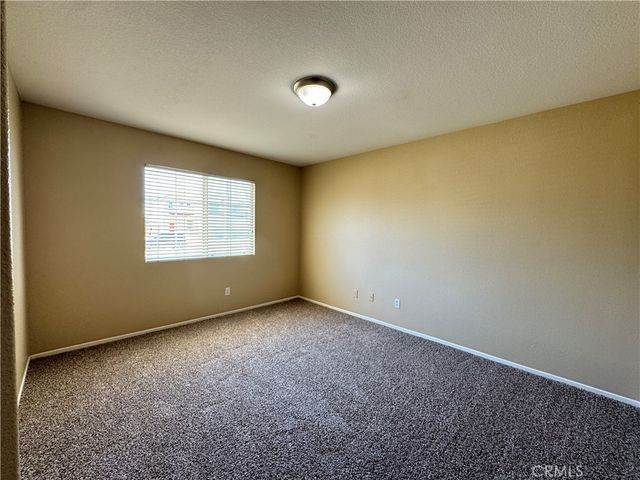 13579 Winewood, Victorville, CA 92392