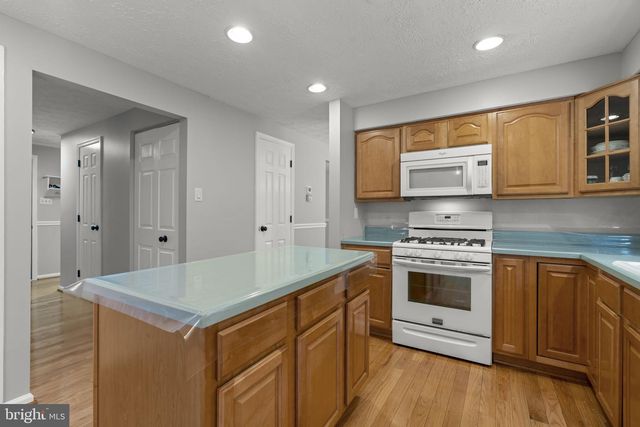 8428 BRADDOCK WAY, Columbia, MD 21046