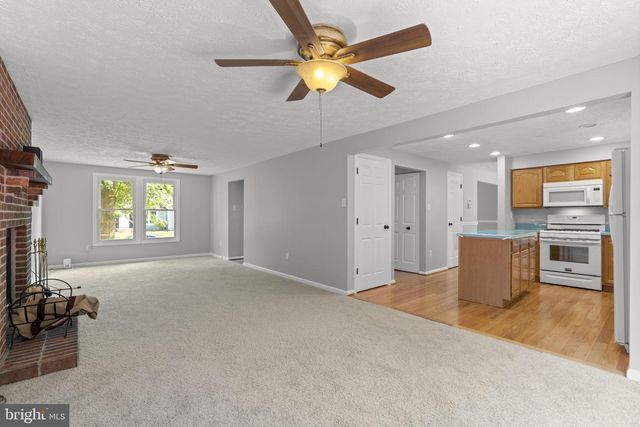 8428 BRADDOCK WAY, Columbia, MD 21046