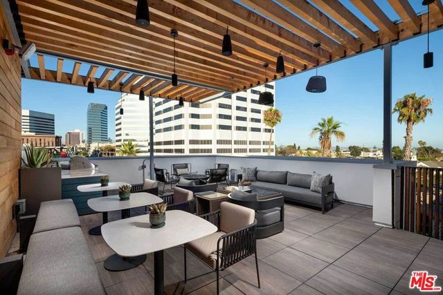 3223 Wilshire Boulevard 315, Santa Monica, CA 90403