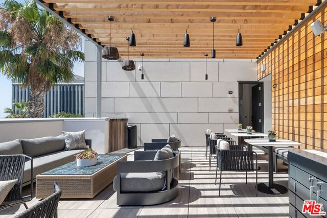 3223 Wilshire Boulevard 315, Santa Monica, CA 90403