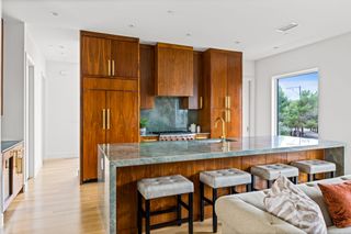 3909 Hawthorne Avenue 101, Dallas, TX 75219