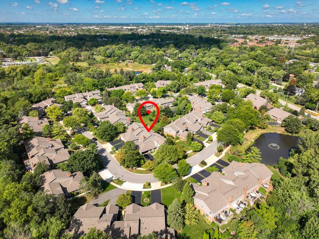 859 Saddlewood Drive, Glen Ellyn, IL 60137