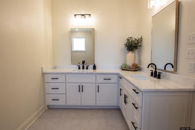 11463 Windsor Park Dr, Tyler, TX 75709