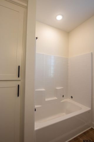 11463 Windsor Park Dr, Tyler, TX 75709