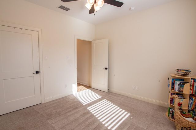 11463 Windsor Park Dr, Tyler, TX 75709