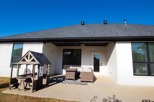 11463 Windsor Park Dr, Tyler, TX 75709