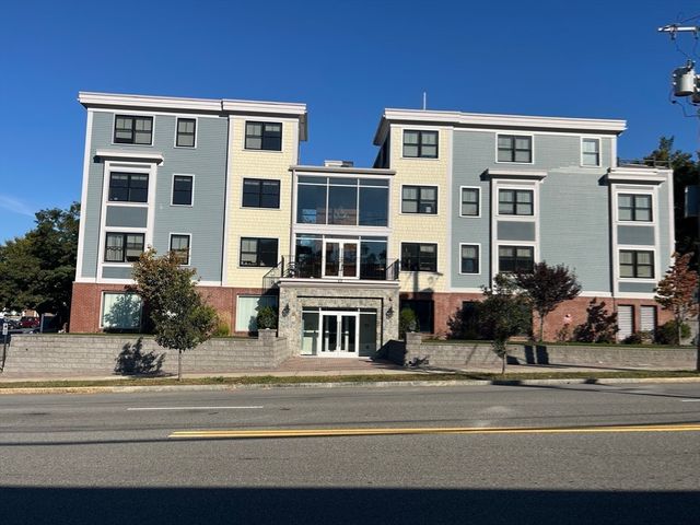 45 Spring Street 13, Boston, MA 02132