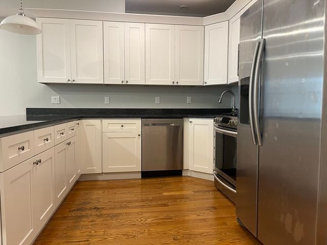 45 Spring Street 13, Boston, MA 02132
