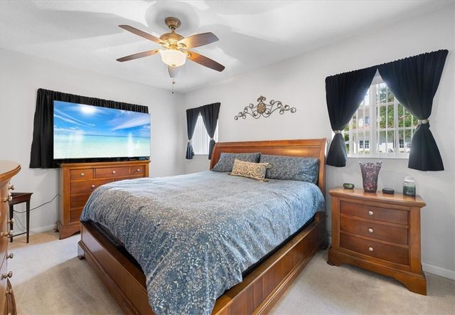 544 7th Square SW 102, Vero Beach, FL 32962