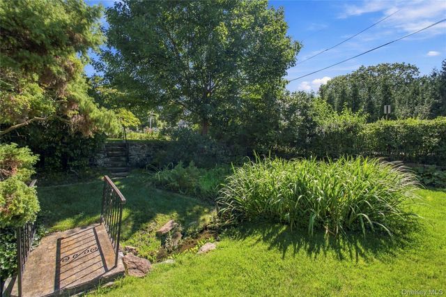 1 Brookfield Place, Pleasantville, NY 10570