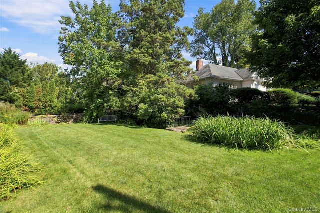 1 Brookfield Place, Pleasantville, NY 10570