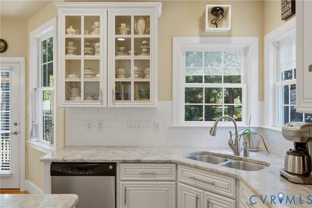 4806 Jennway Loop, Moseley, VA 23120