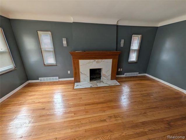 18631 Albion Street, Detroit, MI 48234