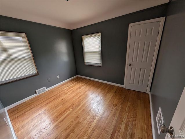 18631 Albion Street, Detroit, MI 48234