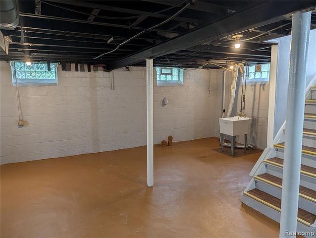 18631 Albion Street, Detroit, MI 48234