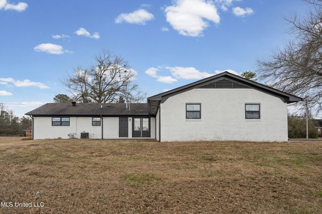 780 Salem Avenue, Holly Springs, MS 38635