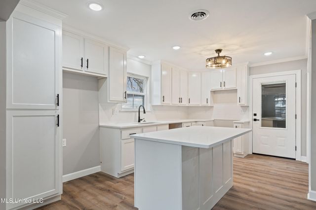 780 Salem Avenue, Holly Springs, MS 38635