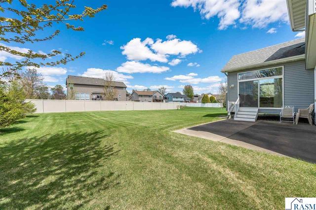 14879 Brenner Ct, Rosemount, MN 55068