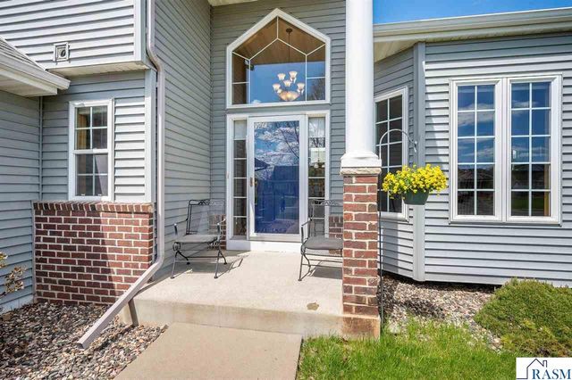 14879 Brenner Ct, Rosemount, MN 55068