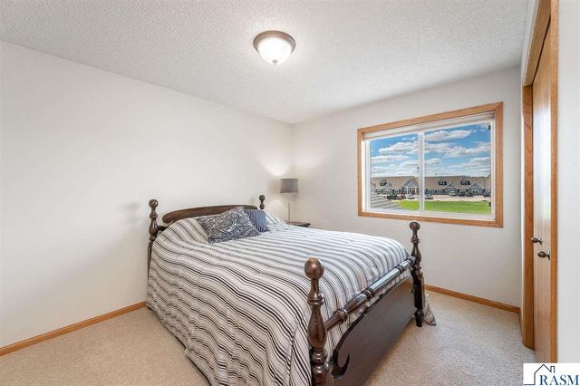 14879 Brenner Ct, Rosemount, MN 55068