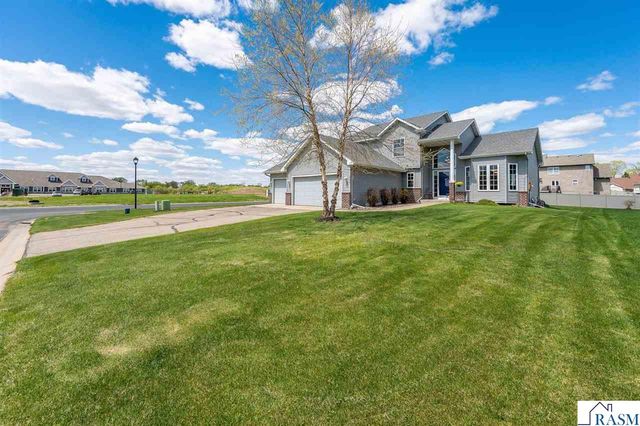 14879 Brenner Ct, Rosemount, MN 55068
