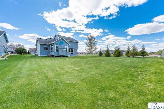 14879 Brenner Ct, Rosemount, MN 55068