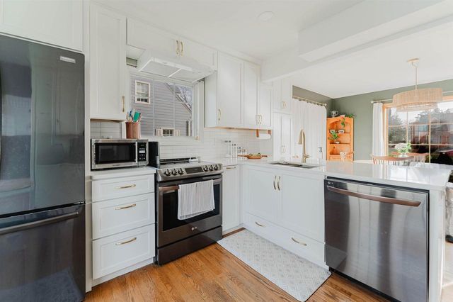 629 CONGRESS STREET, Neenah, WI 54956