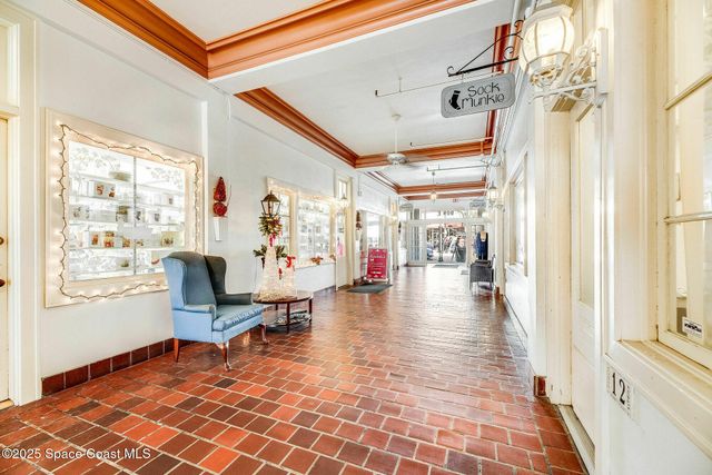 909 E New Haven Avenue, Melbourne, FL 32901